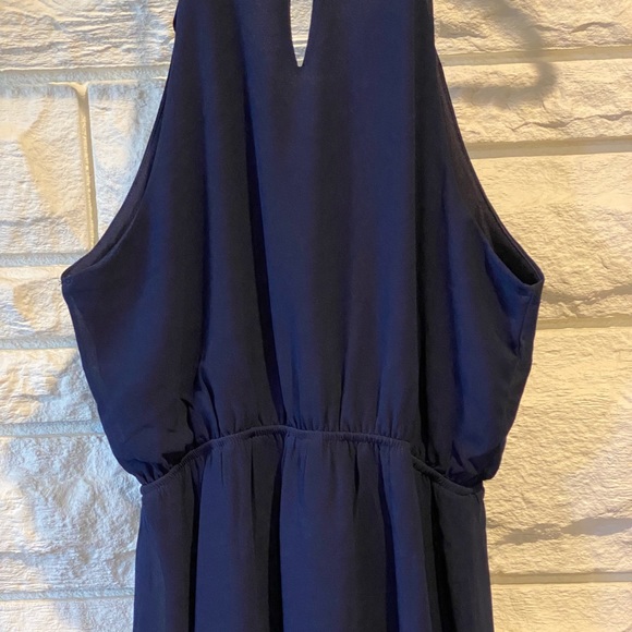 💙Navy Dress - Picture 5 of 9